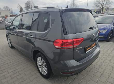 Volkswagen - Touran