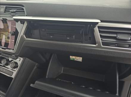 Volkswagen - Touran