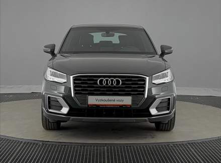 Audi - Q2