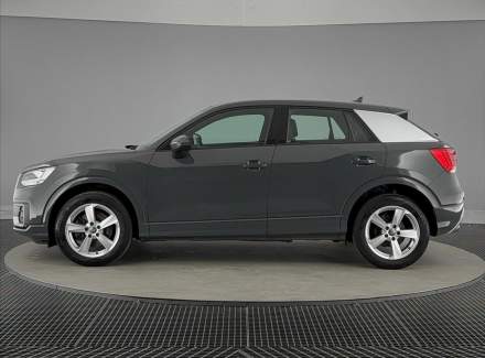 Audi - Q2