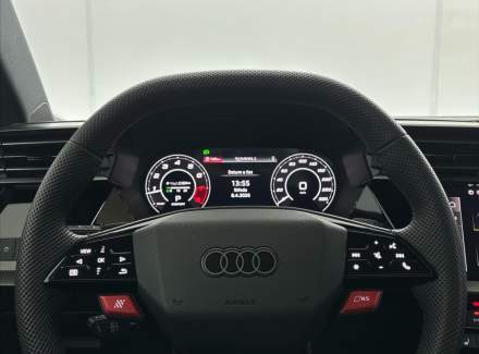 Audi - RS 3