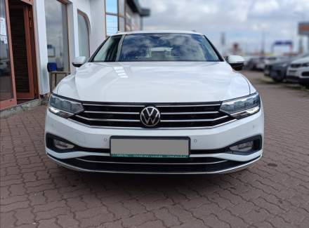 Volkswagen - Passat