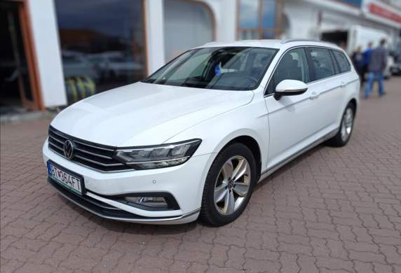 Volkswagen - Passat