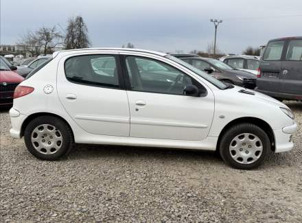 Peugeot - 206