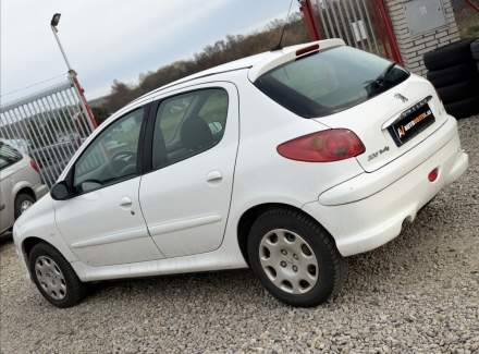 Peugeot - 206