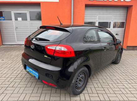 Kia - Rio