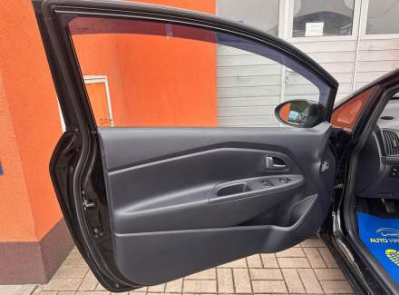 Kia - Rio