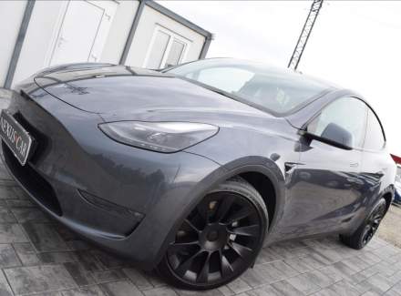Tesla - Model Y