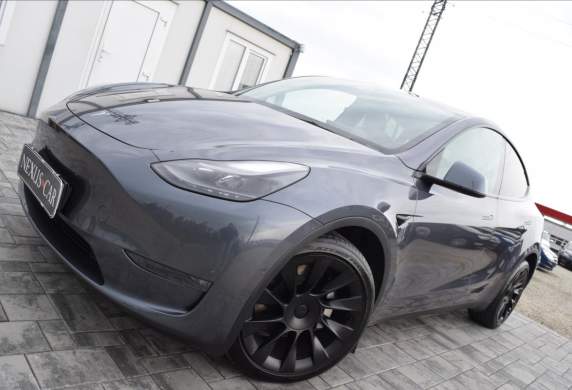 Tesla - Model Y