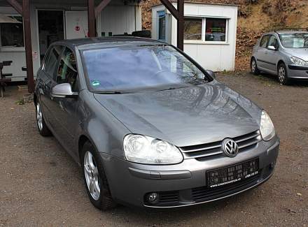 Volkswagen - Golf