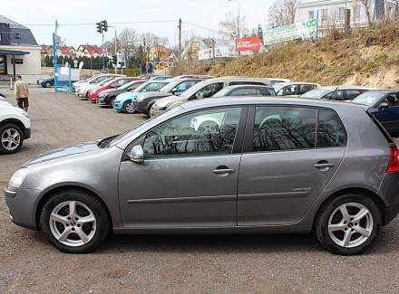 Volkswagen - Golf