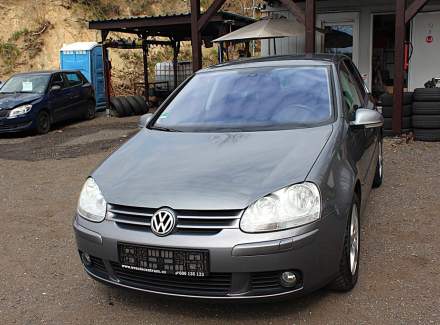 Volkswagen - Golf