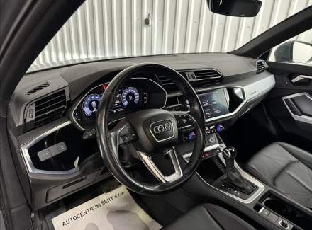 Audi - Q3