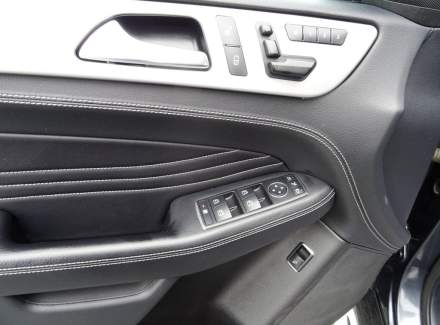 Mercedes-Benz - M-class