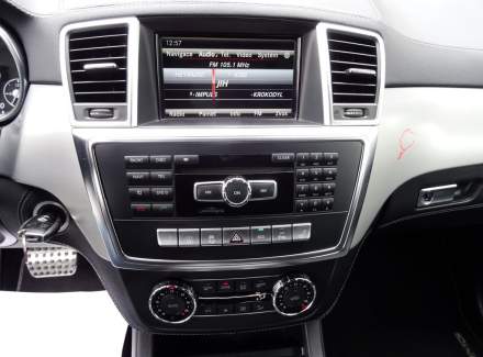 Mercedes-Benz - M-class