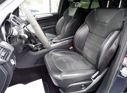 Mercedes-Benz - M-class