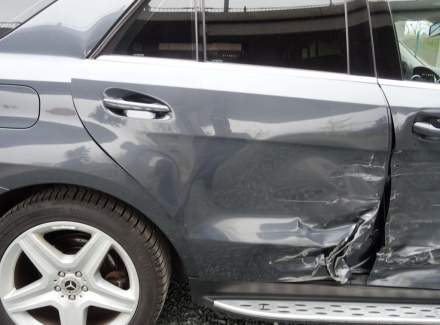 Mercedes-Benz - M-class