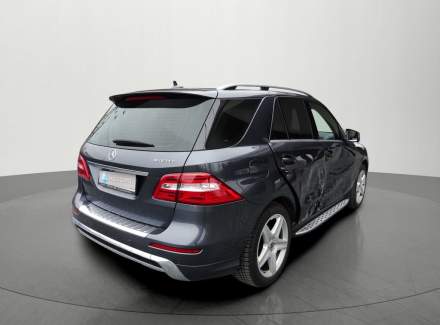 Mercedes-Benz - M-class