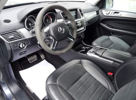 Mercedes-Benz - M-class