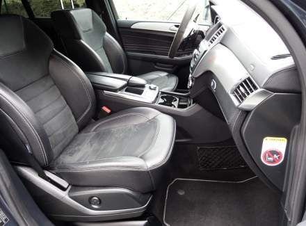 Mercedes-Benz - M-class