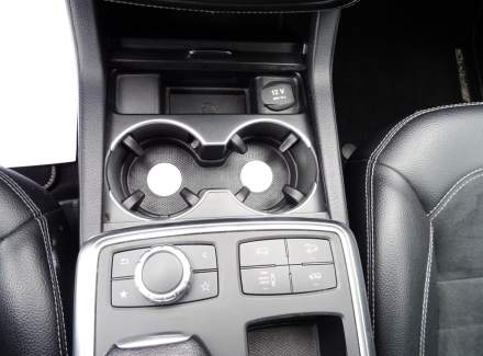 Mercedes-Benz - M-class