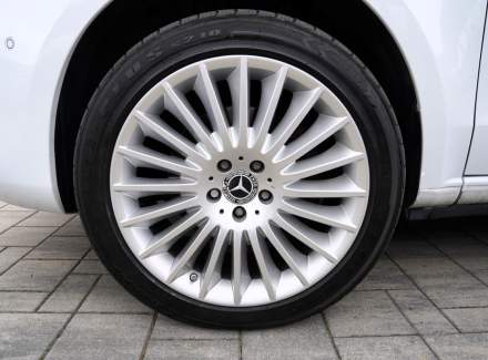 Mercedes-Benz - V-class