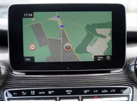 Mercedes-Benz - V-class