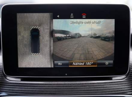 Mercedes-Benz - V-class