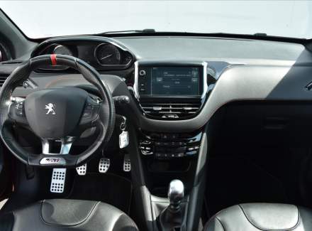Peugeot - 208