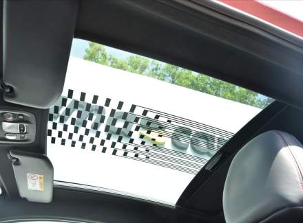 Peugeot - 208