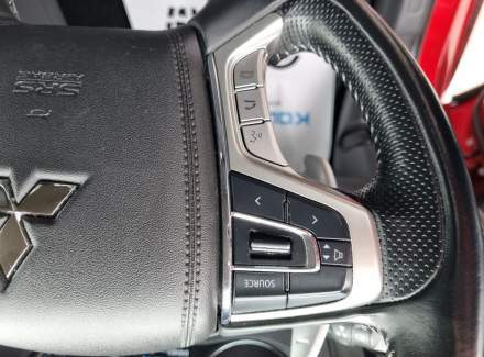 Mitsubishi - Outlander