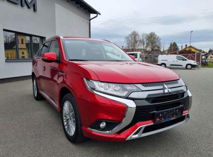 Mitsubishi - Outlander