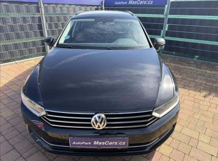 Volkswagen - Passat