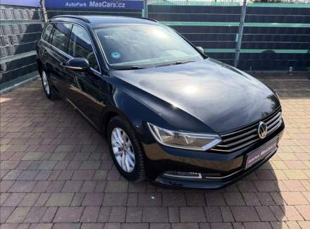 Volkswagen - Passat