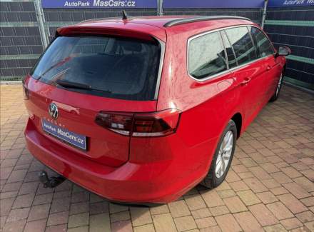 Volkswagen - Passat