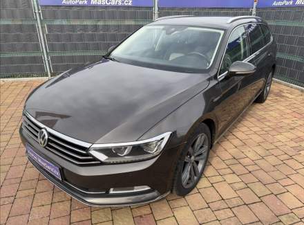 Volkswagen - Passat
