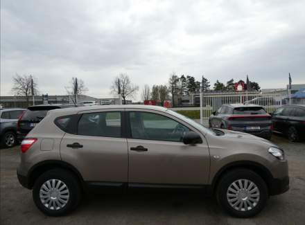 Nissan - Qashqai
