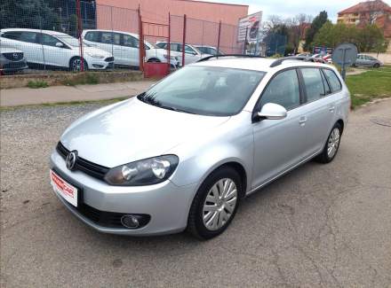 Volkswagen - Golf