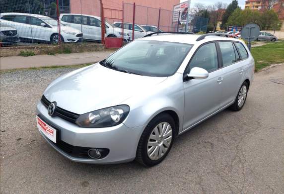 Volkswagen - Golf