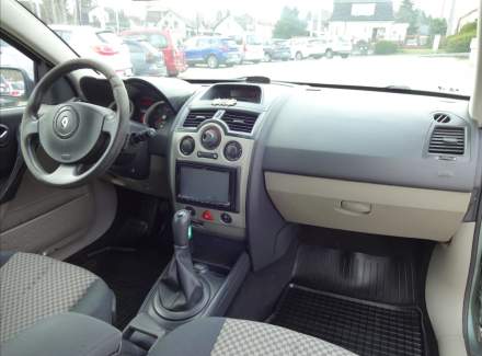 Renault - Megane