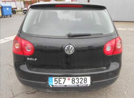 Volkswagen - Golf