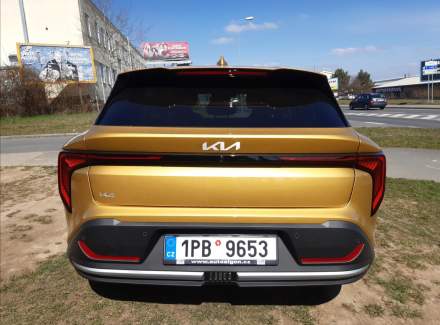 Kia - K4