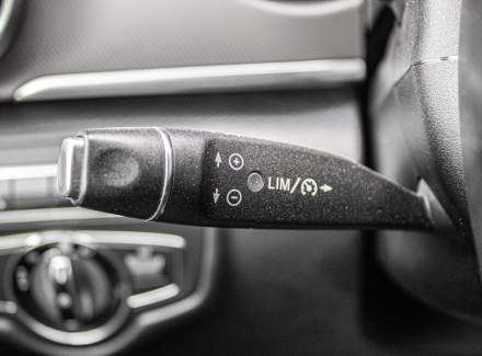 Mercedes-Benz - V-class