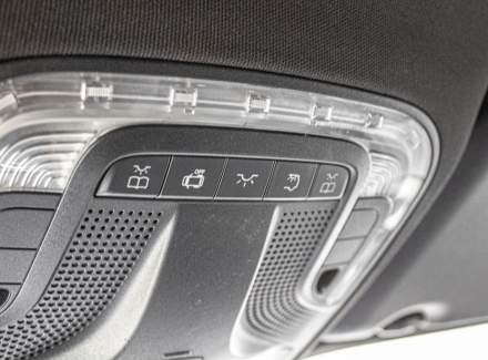 Mercedes-Benz - V-class