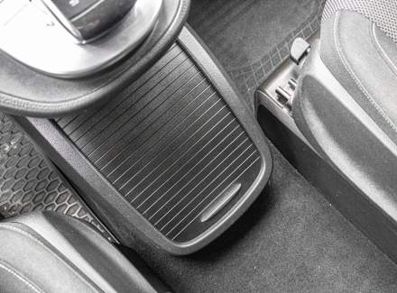 Mercedes-Benz - V-class