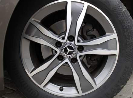 Mercedes-Benz - V-class