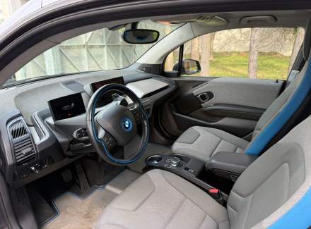 BMW - i3