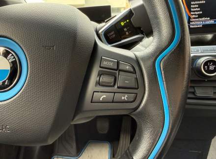 BMW - i3