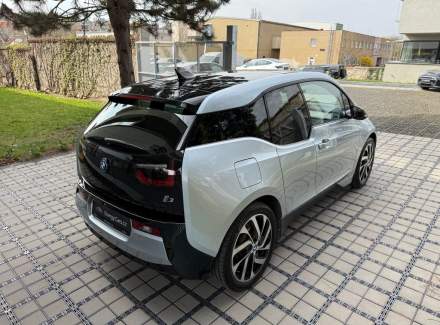 BMW - i3