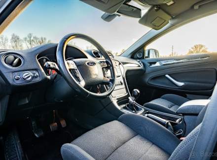 Ford - Mondeo